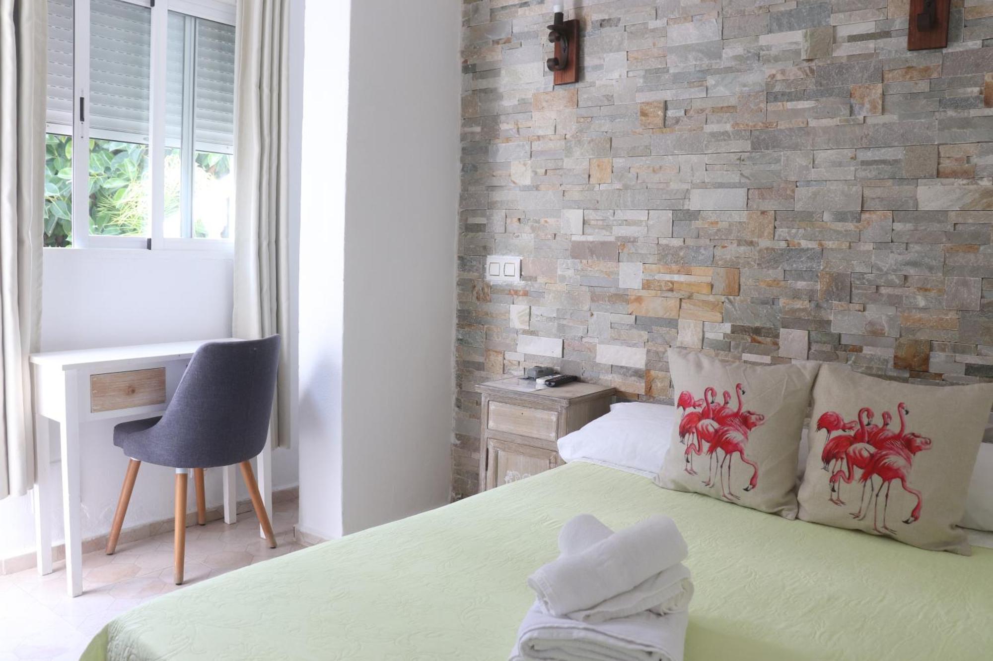 קלפה Hostal La Paloma I מראה חיצוני תמונה