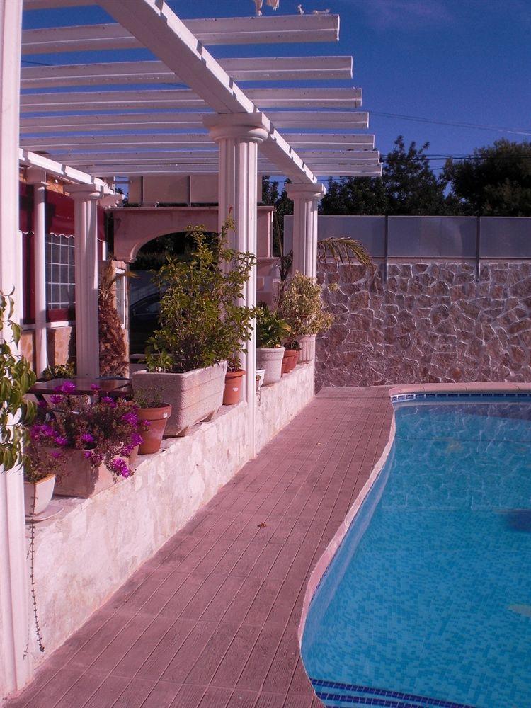 קלפה Hostal La Paloma I מראה חיצוני תמונה
