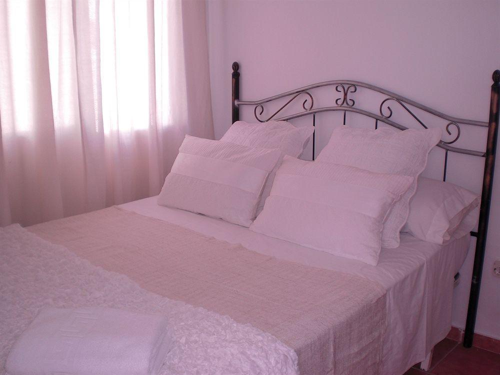 קלפה Hostal La Paloma I מראה חיצוני תמונה